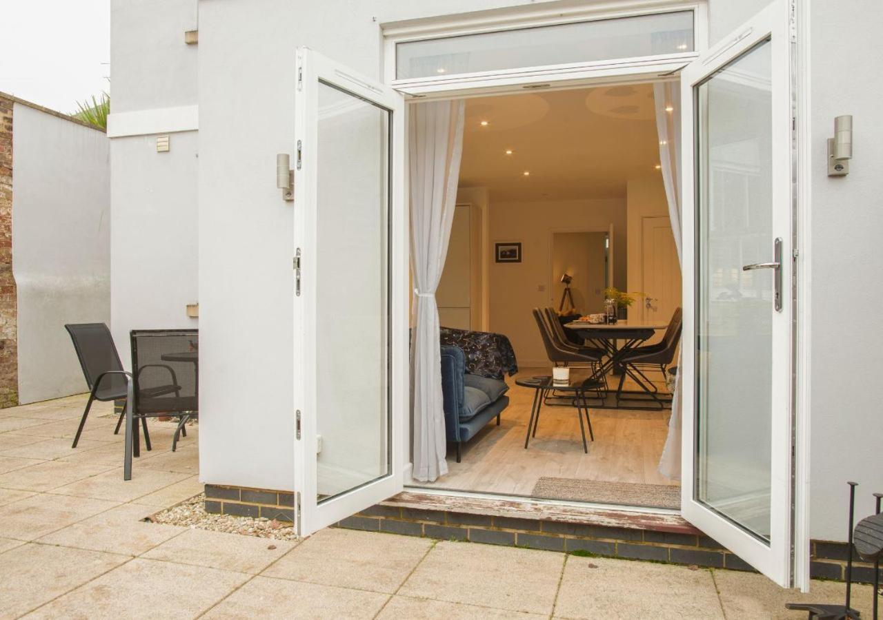 切尔滕纳姆Stunning 2 Bed With Private Patio And Free Parking别墅 外观 照片