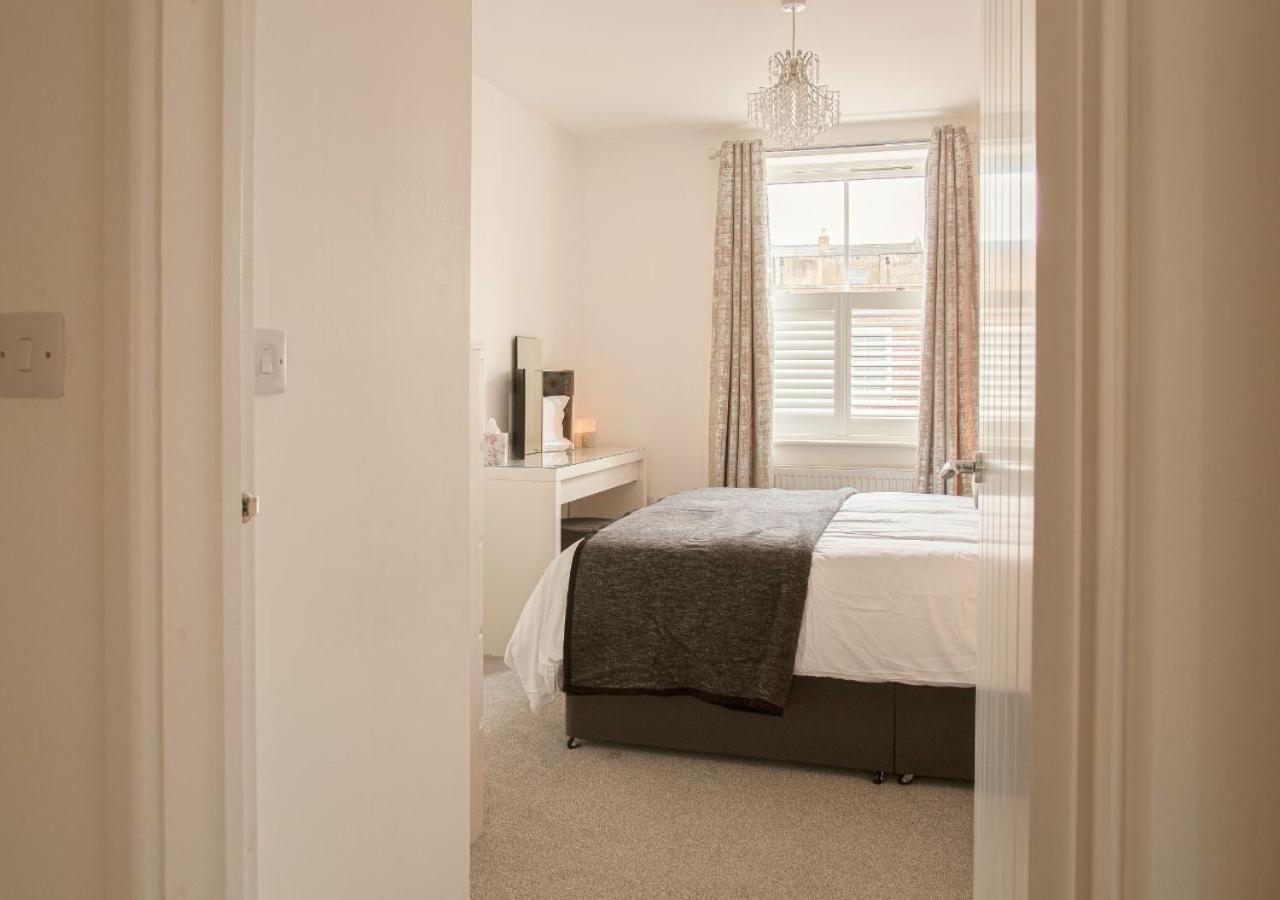 切尔滕纳姆Stunning 2 Bed With Private Patio And Free Parking别墅 外观 照片