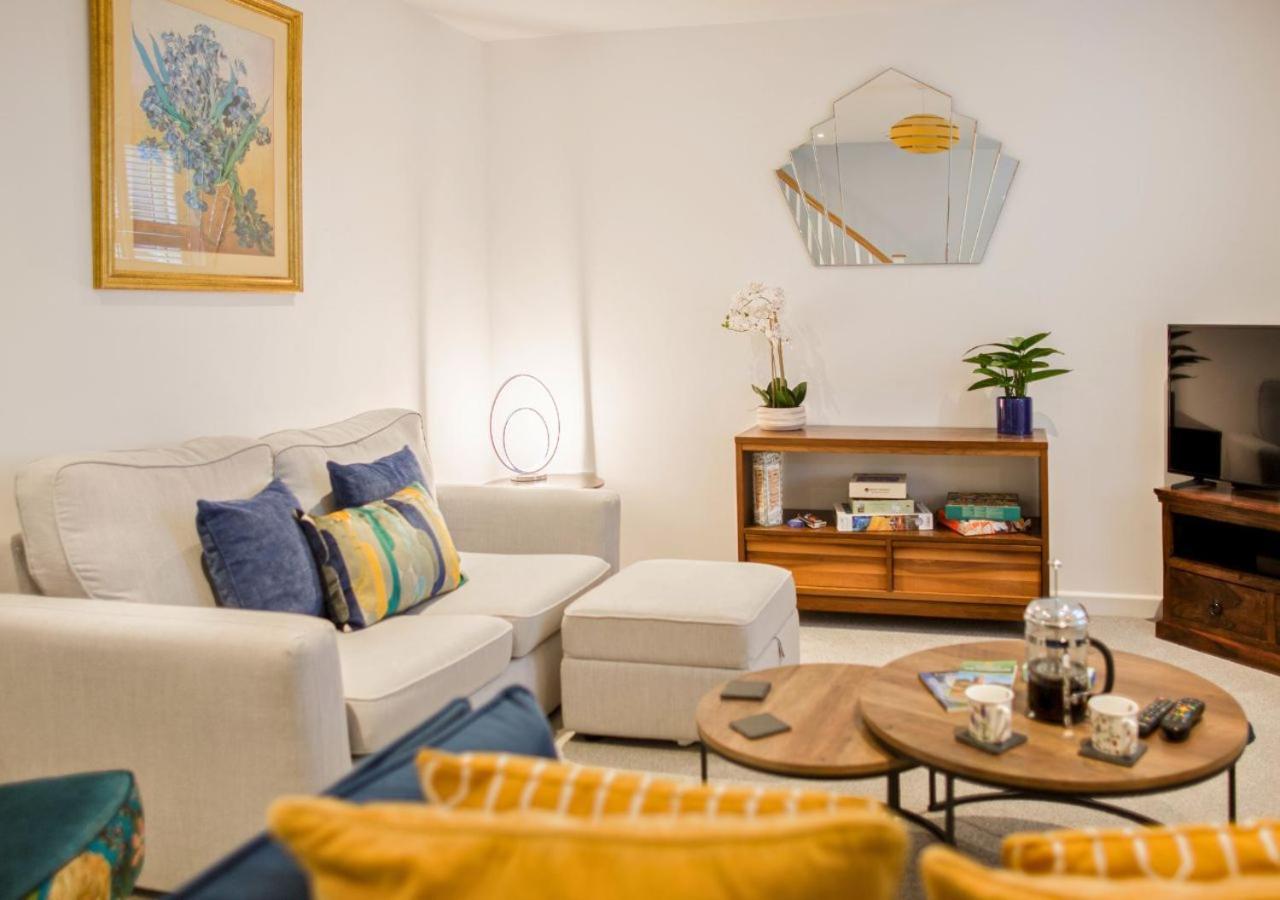 切尔滕纳姆Stunning 2 Bed With Private Patio And Free Parking别墅 外观 照片