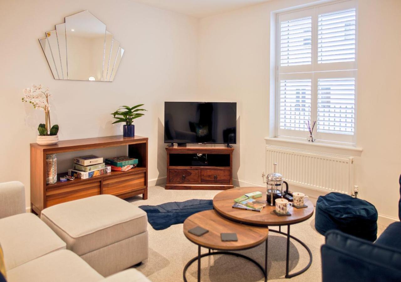 切尔滕纳姆Stunning 2 Bed With Private Patio And Free Parking别墅 外观 照片