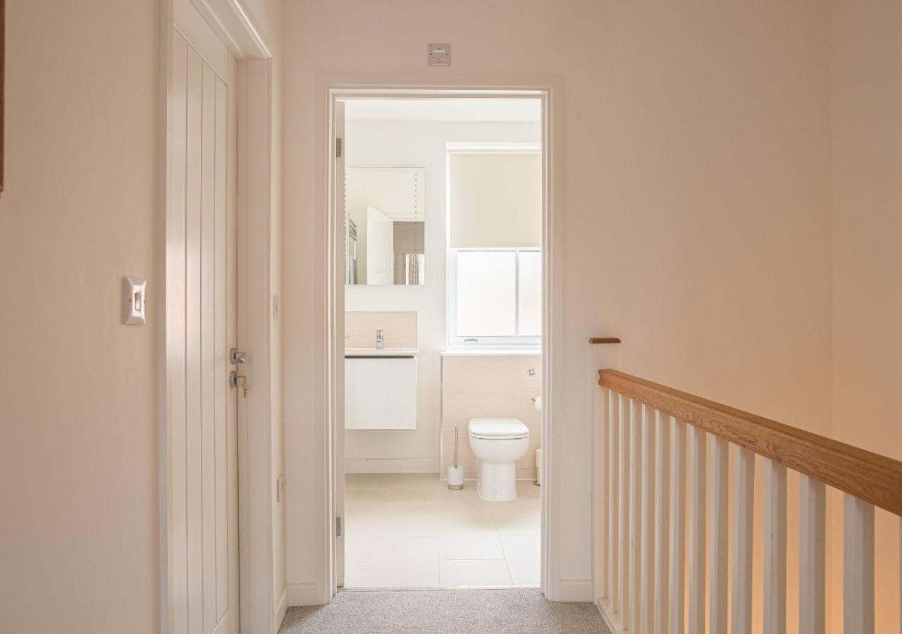 切尔滕纳姆Stunning 2 Bed With Private Patio And Free Parking别墅 外观 照片